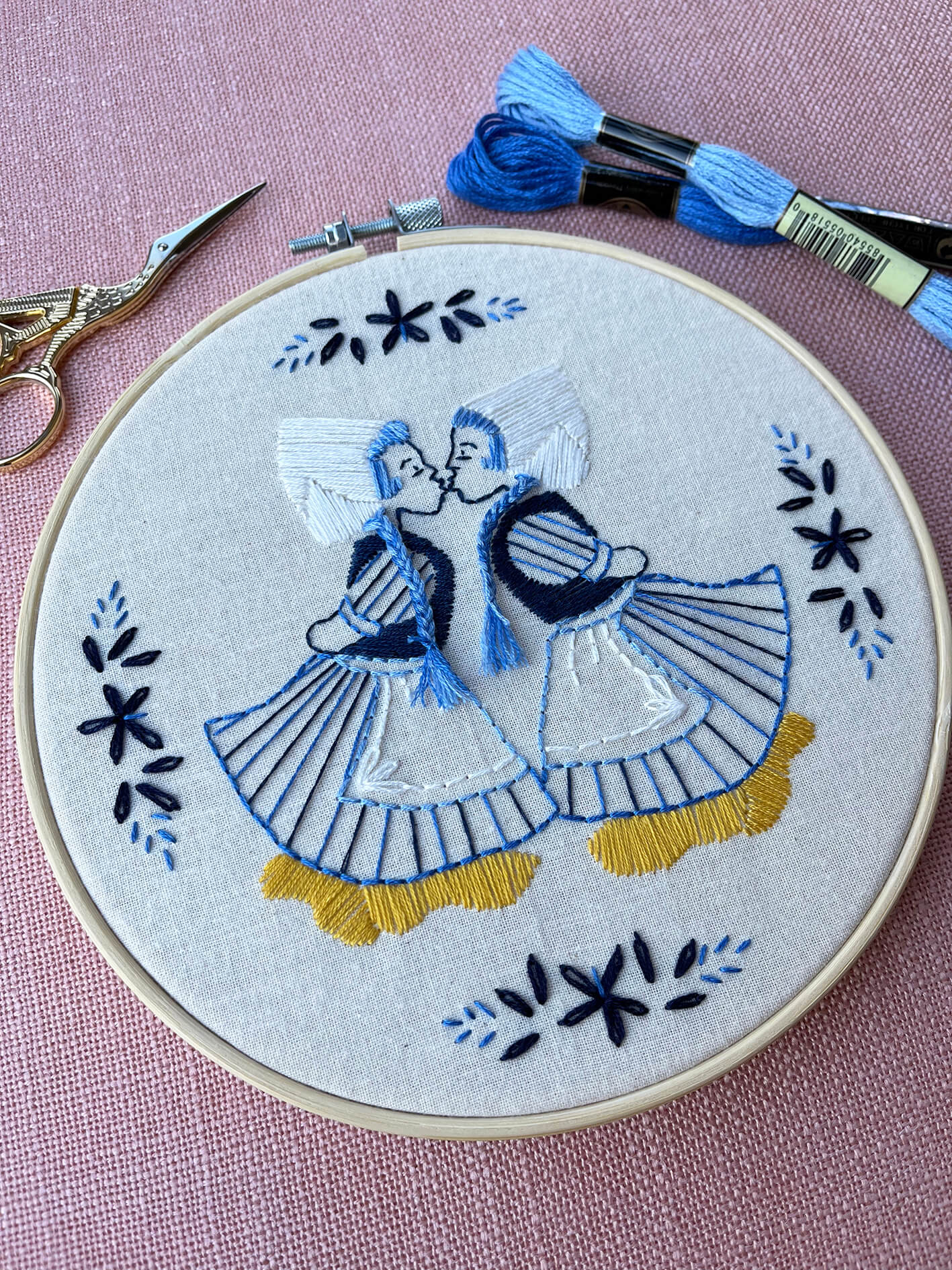 Dutch Girls embroidery kit