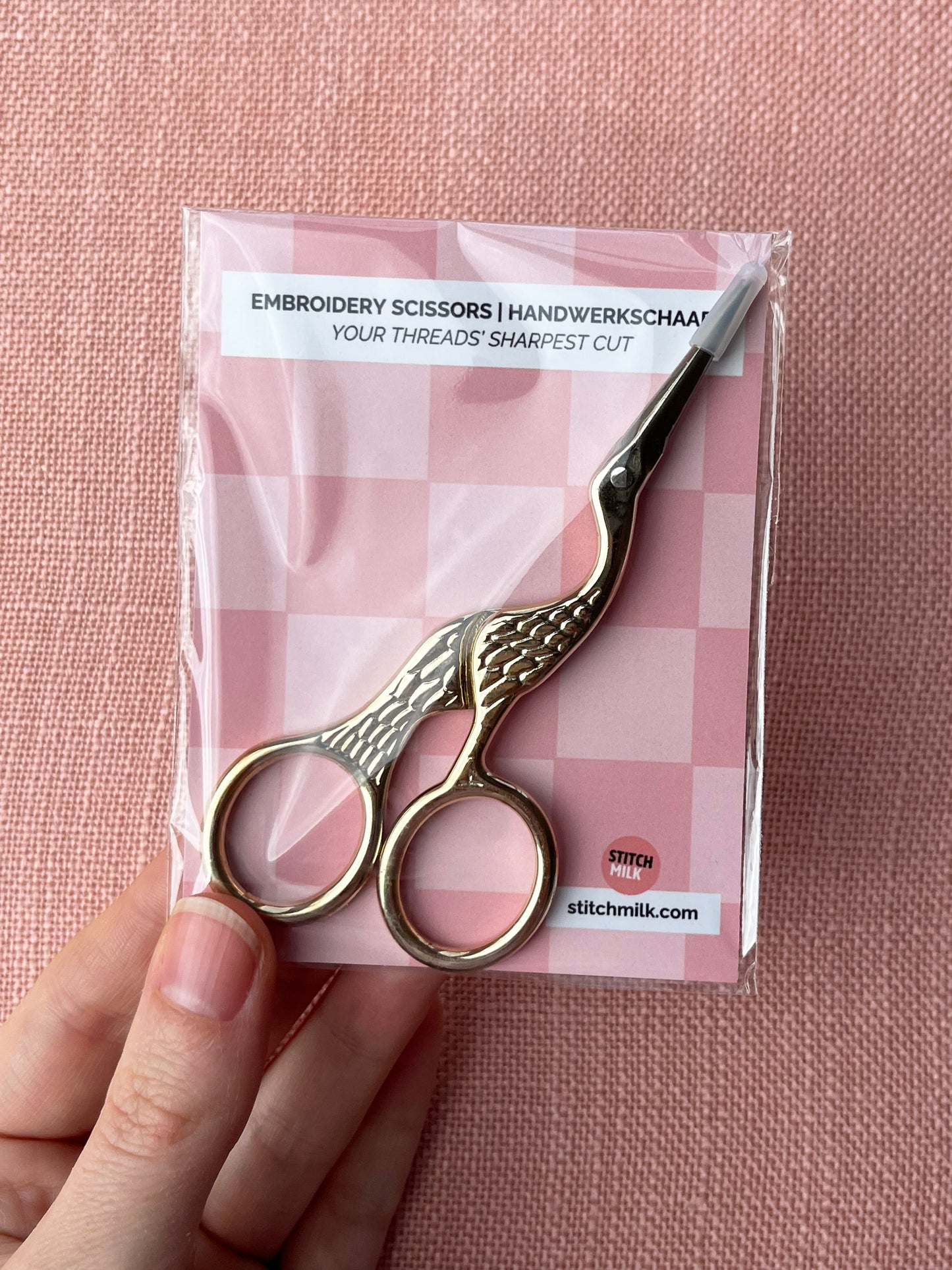 Embroidery scissors bird